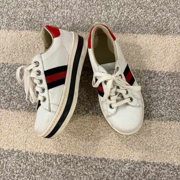 Kids' Red and Blue Web Gucci Sneakers - Picture 1 of 8